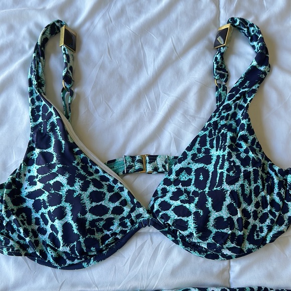 Paula Hermanny by Vix size 10, 2 piece swim suit used one time - Picture 2 of 5